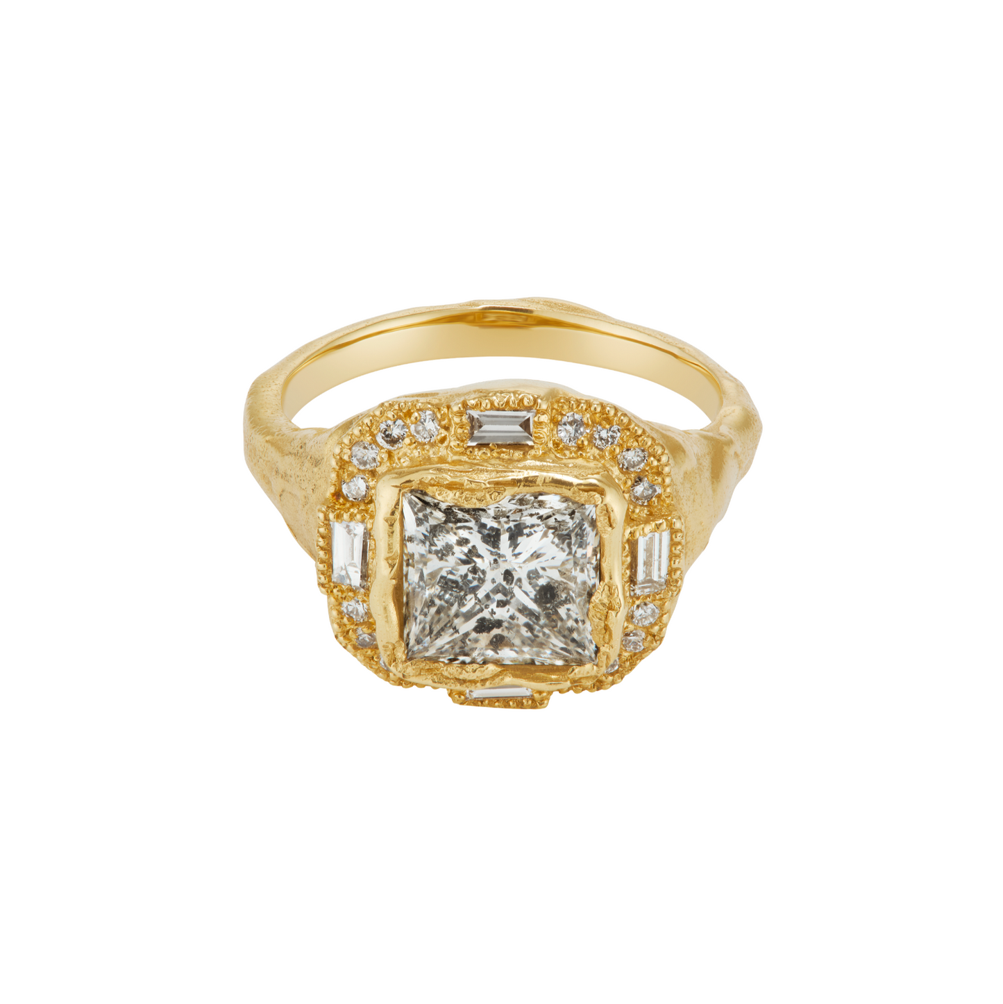 Ellis Mhairi Cameron - Gold ring with a large diamond and smaller diamonds on a white background