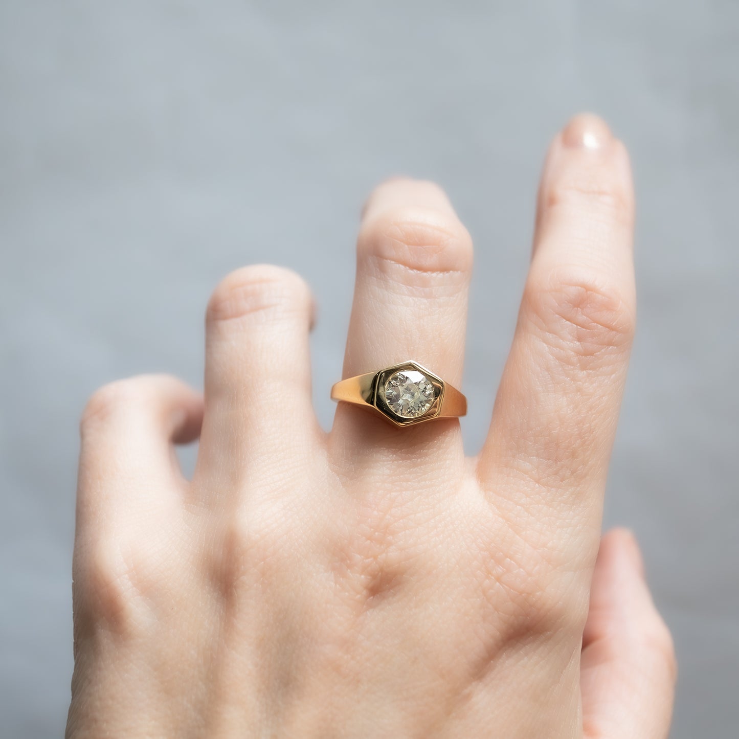 Supernova Diamond Signet Ring