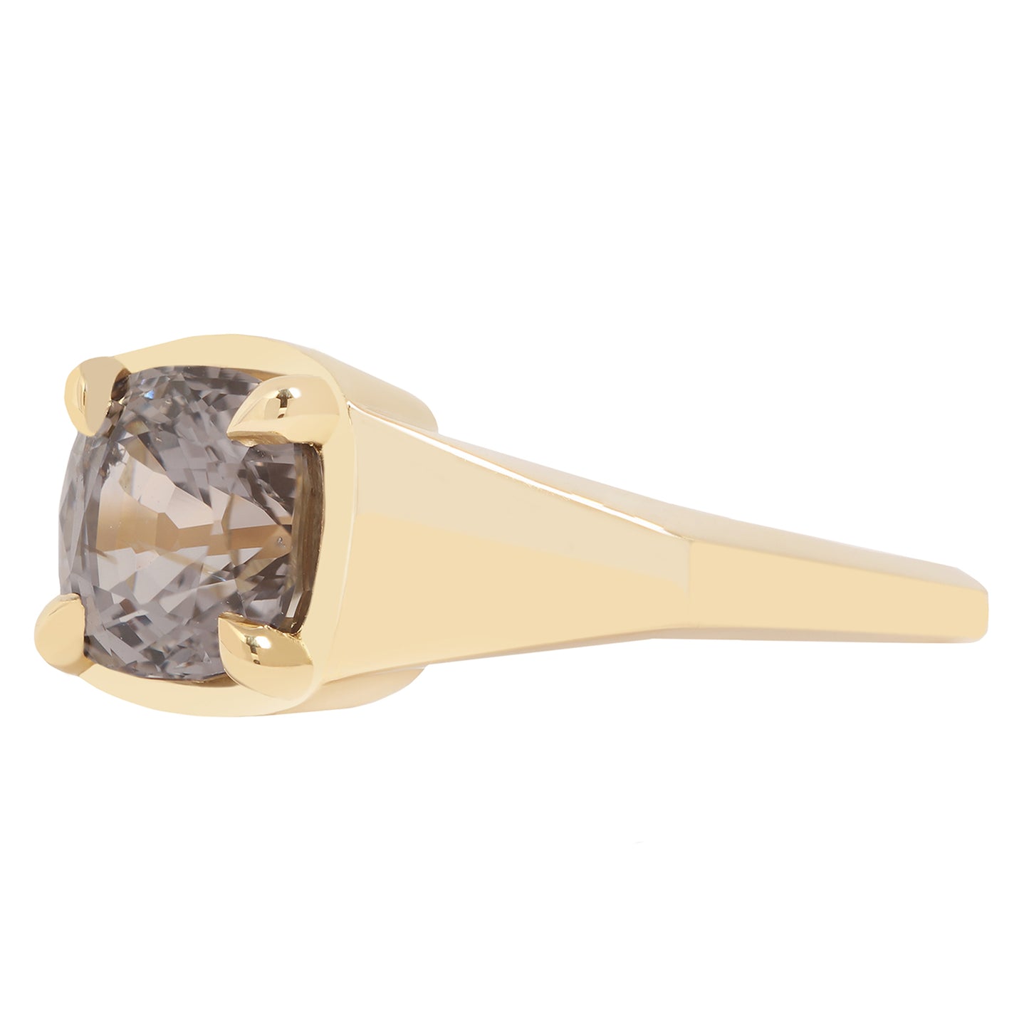 Lauren Wolf - Gold ring with a spinel on a white background