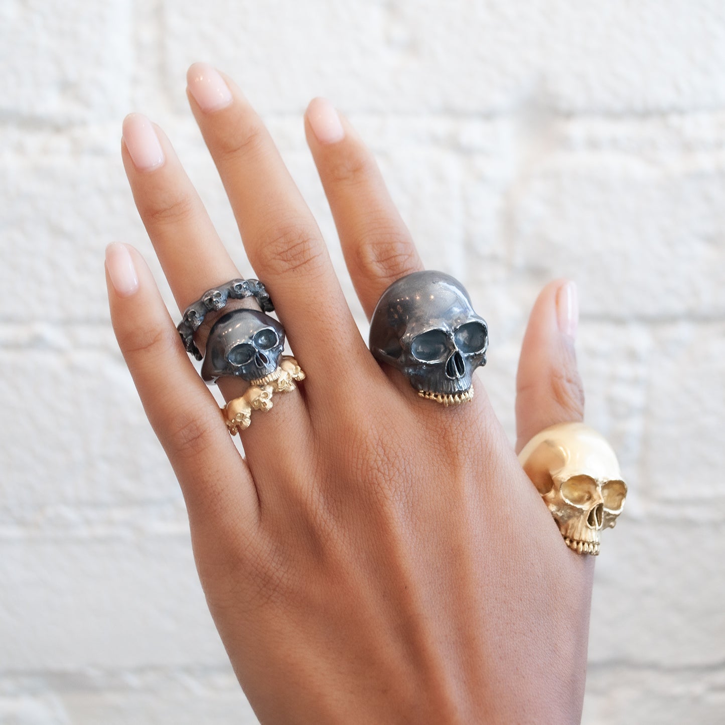 Oxidized Skull Eternity Ring