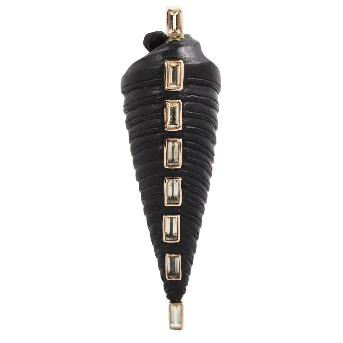 Dezso by Sara Beltran Beryl & Ebony Shell Pendant