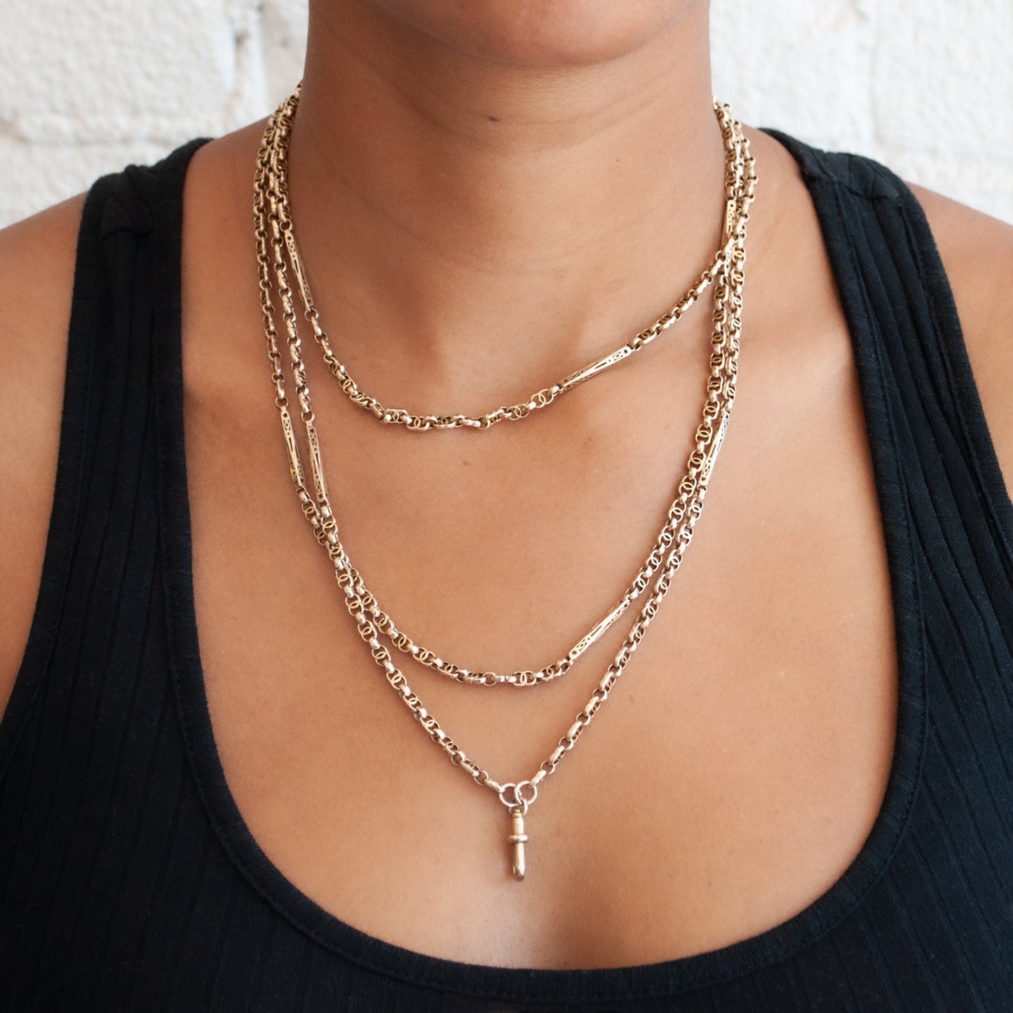 Pierced Bar Long Guard Chain