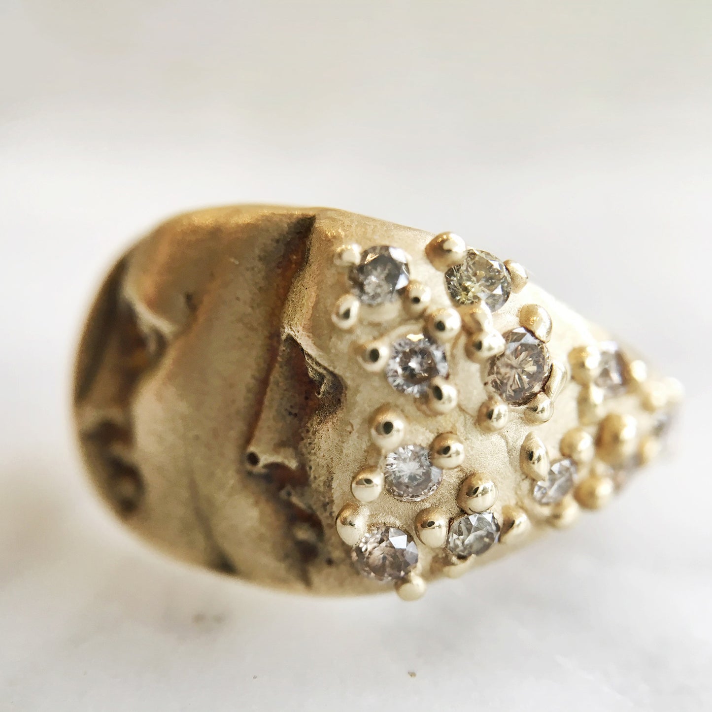 Memories Discovery Ring