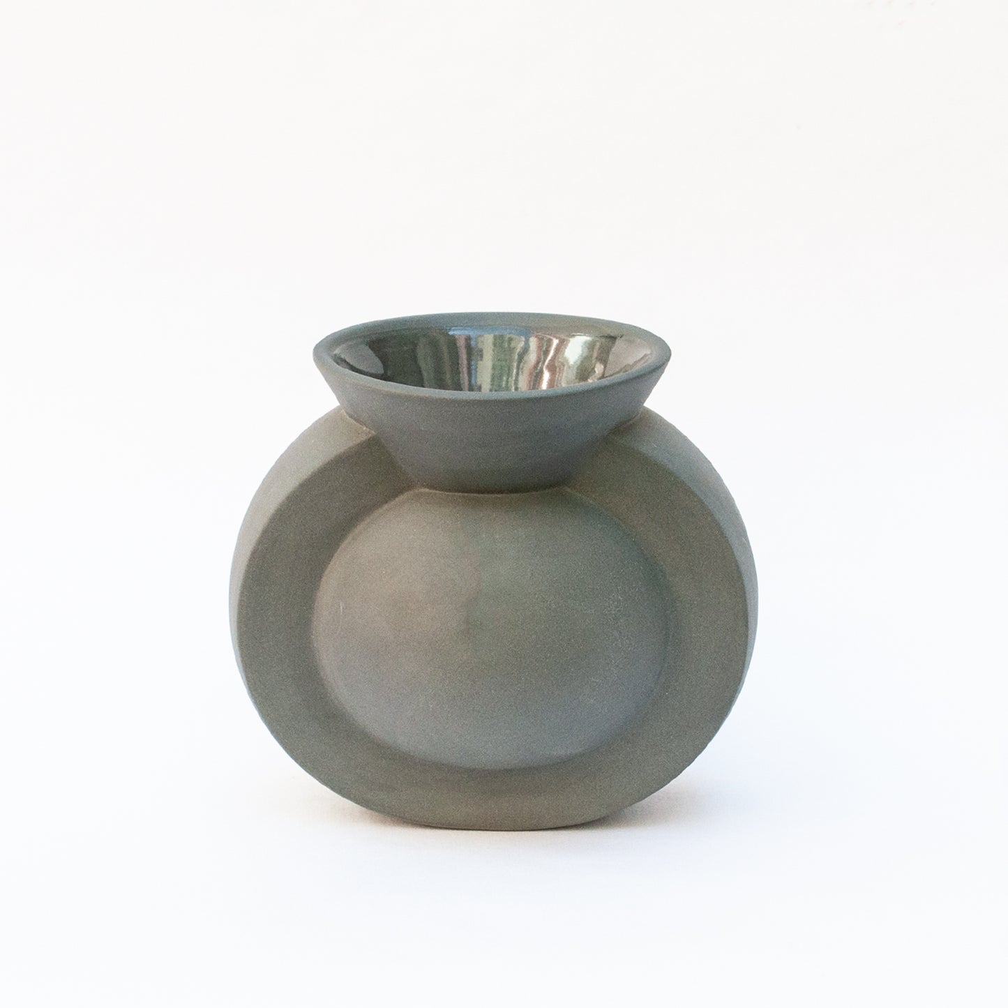 Rhea Vase