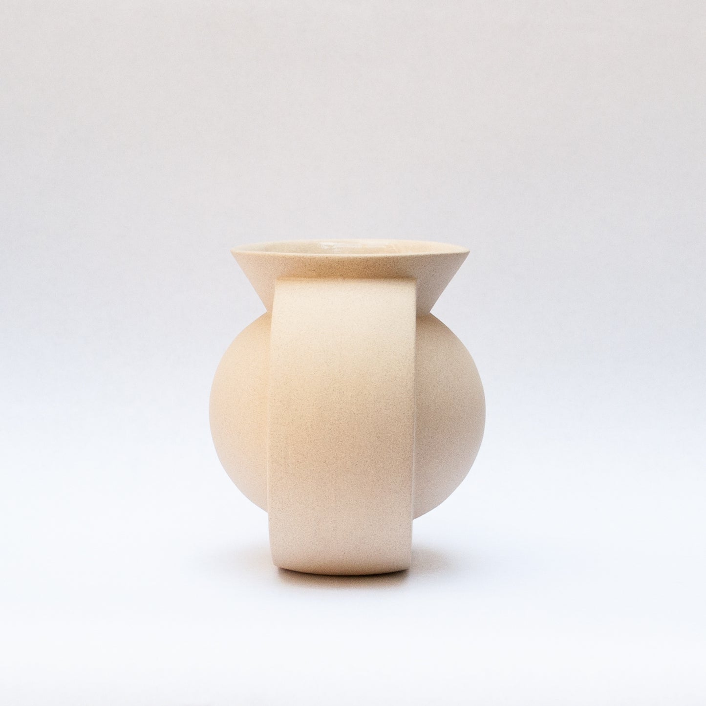 Rhea Vase