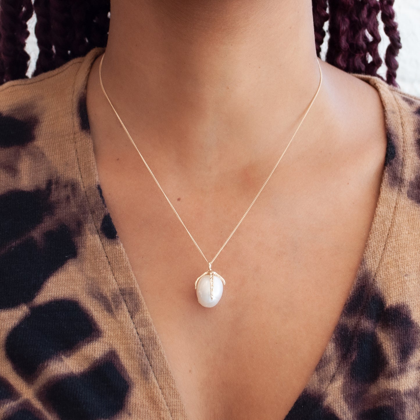 White South Sea Pearl Gold Necklace