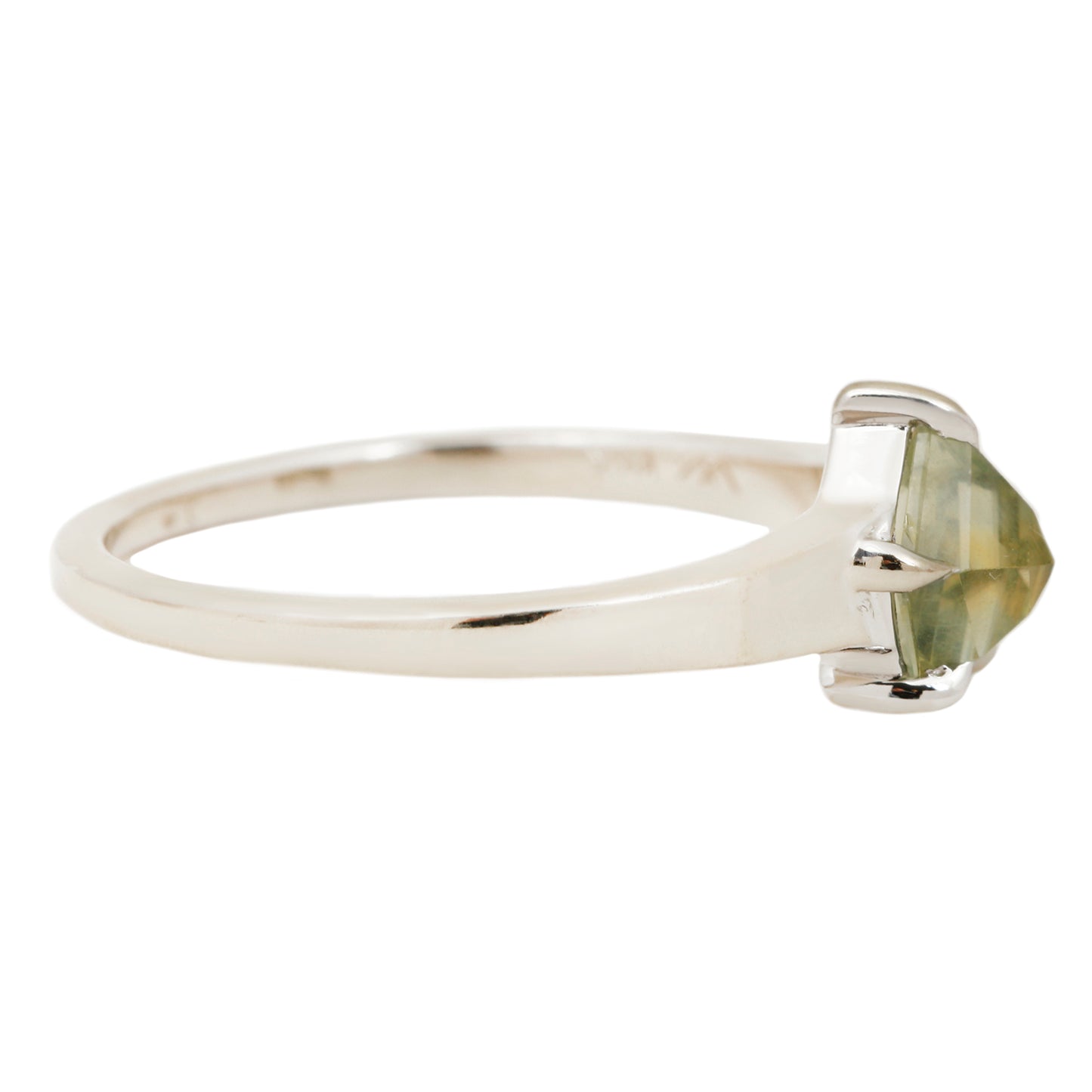 Spring Breeze Sapphire Ring