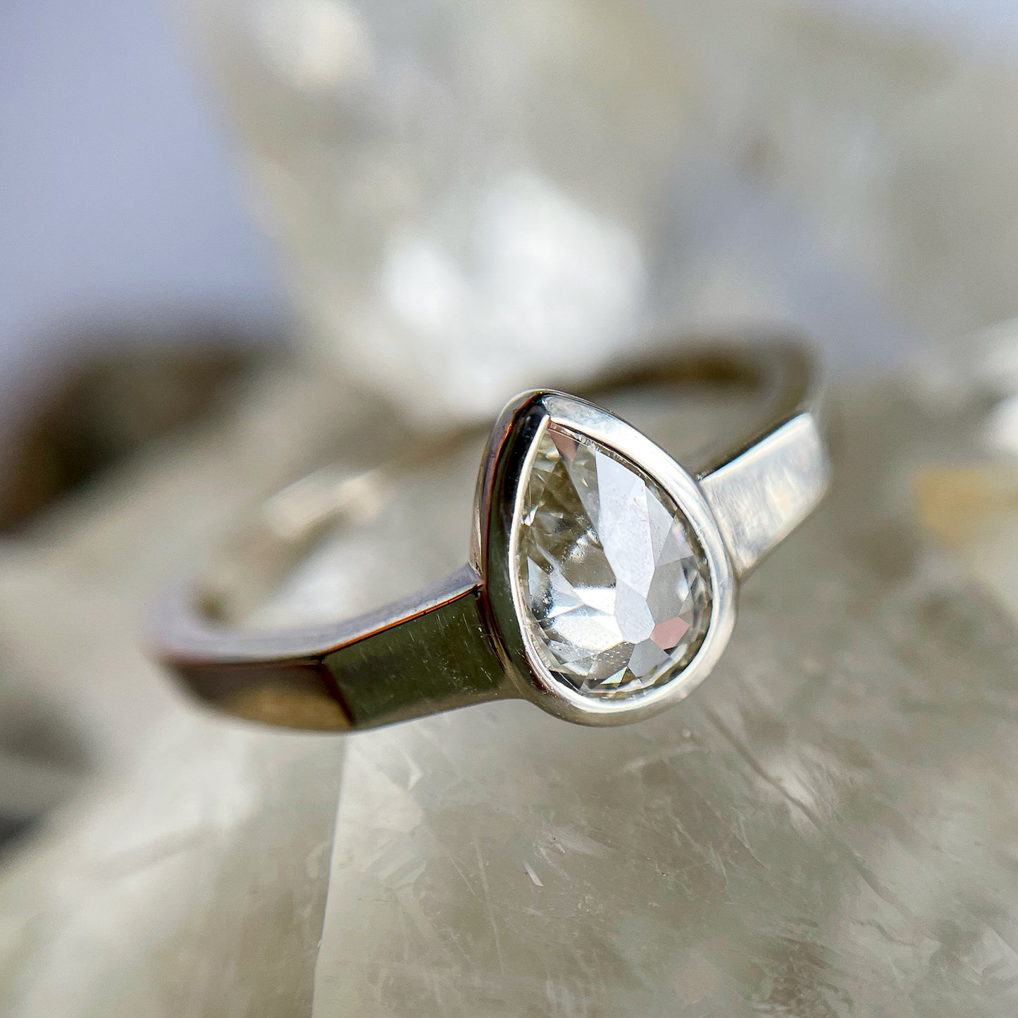 Diamond Peak Mojave Ring