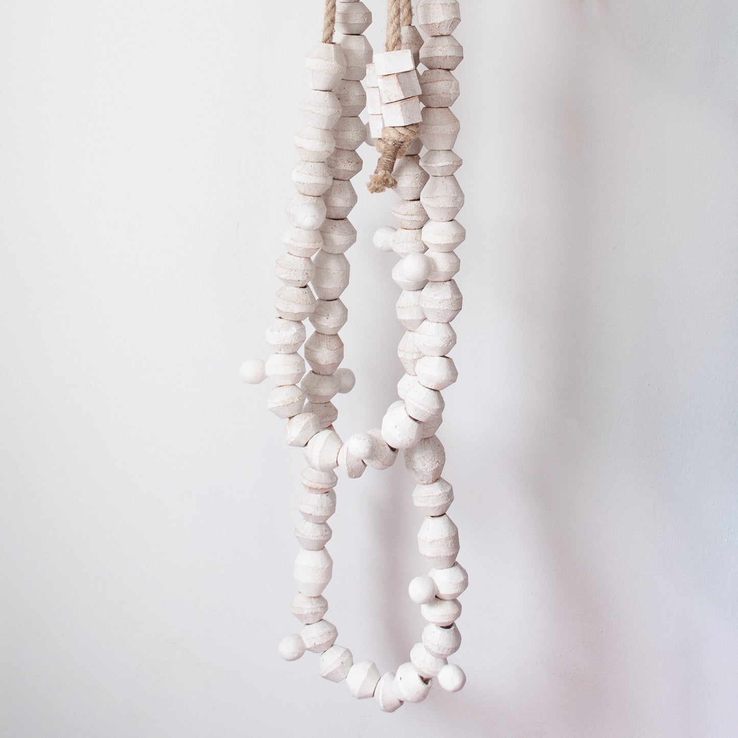 91 White Pare Bead Garland