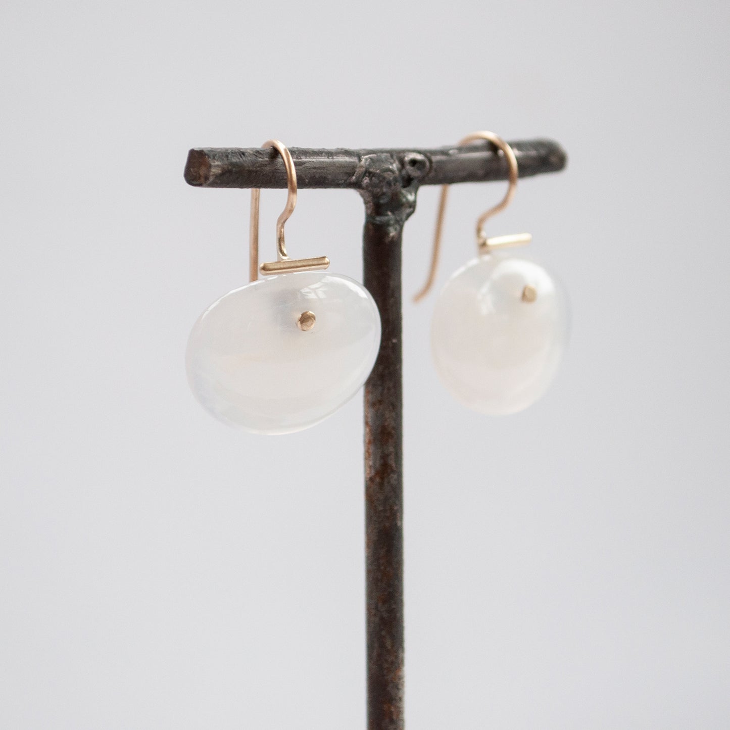 Medium Lingzhi Kiku White Agate Earrings