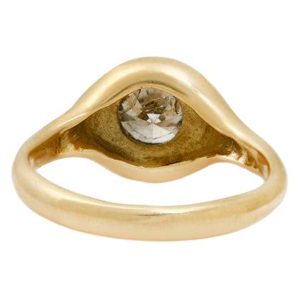 Round Diamond Swell Ring