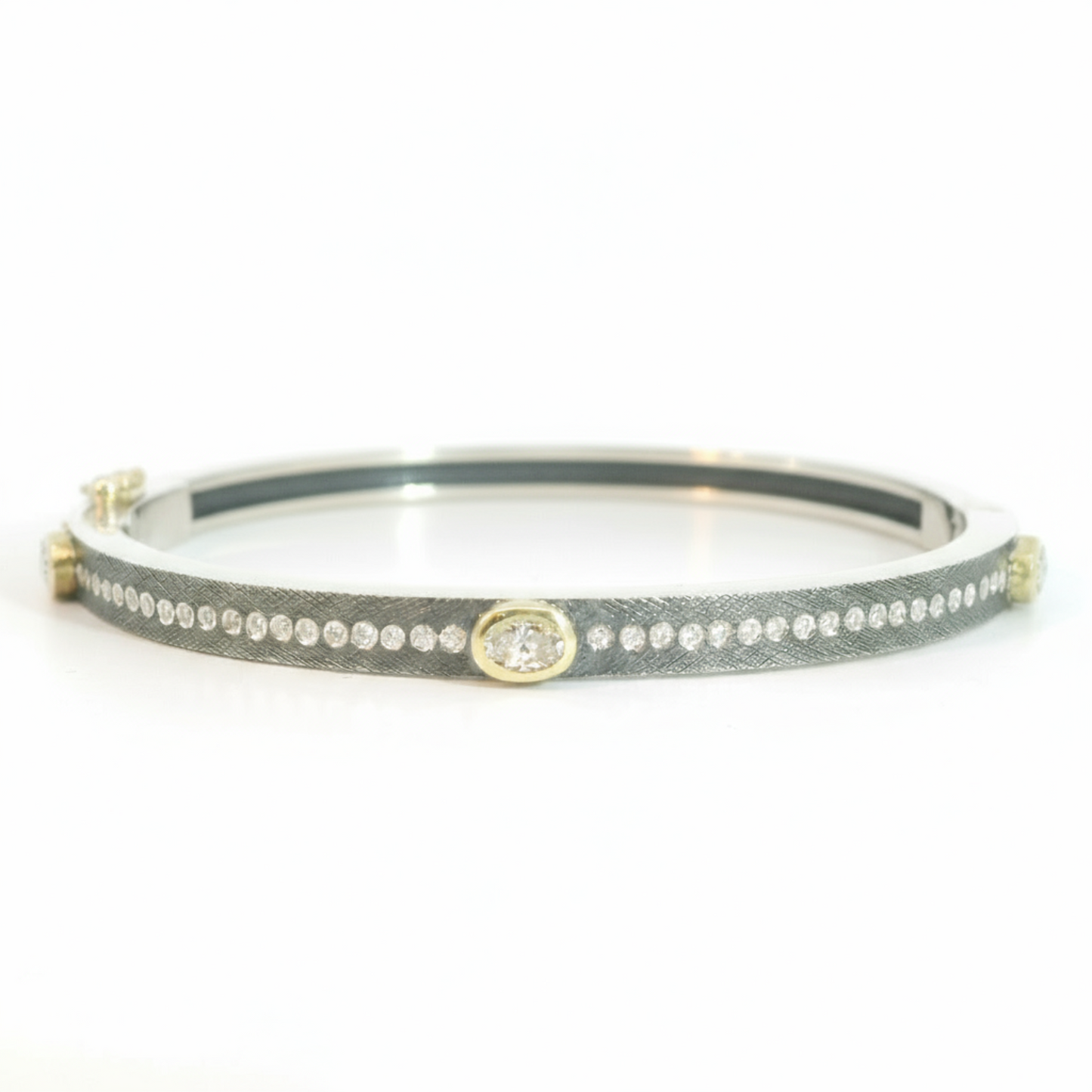 Junia 4mm White Diamond Bangle