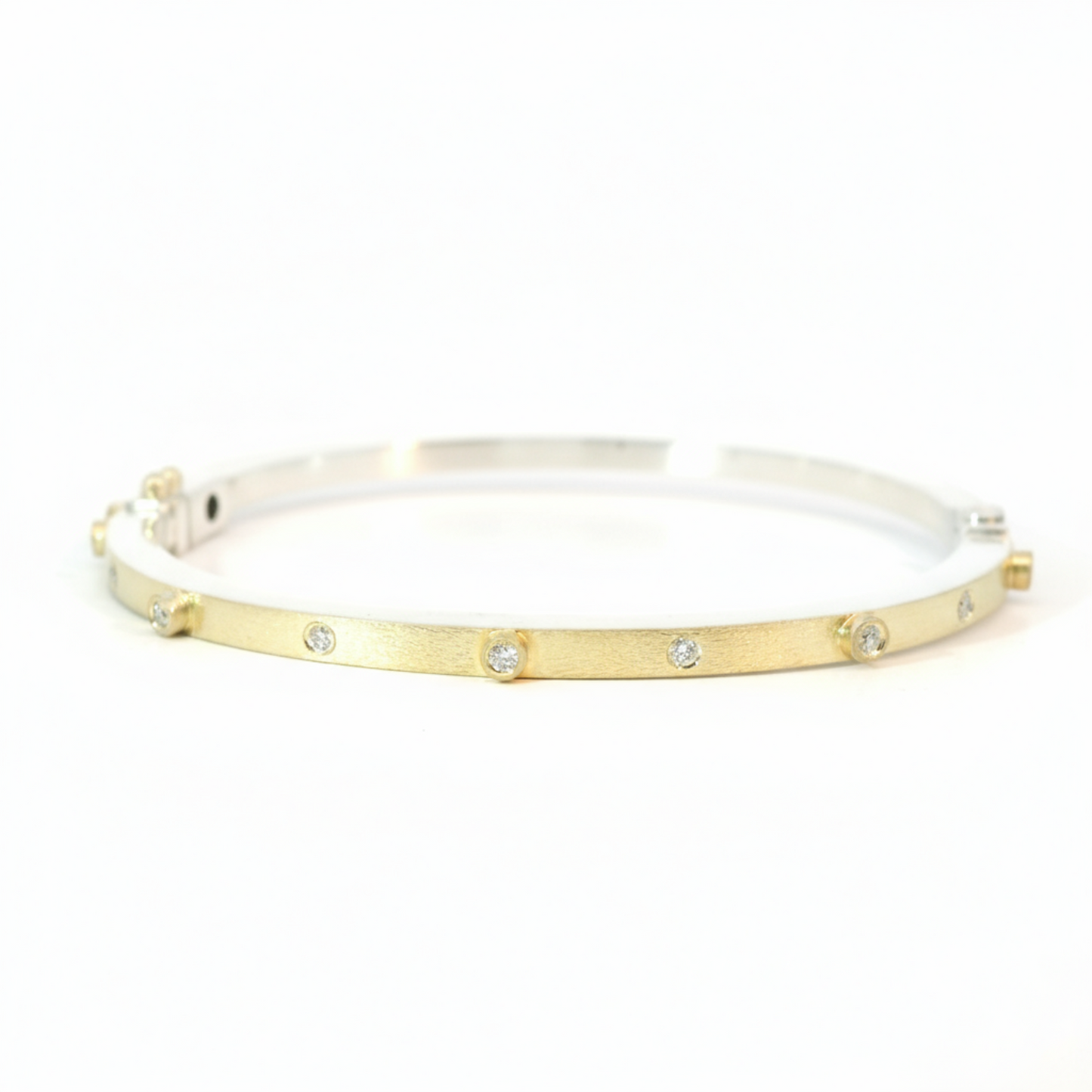 Junia 2.5mm Gold Diamond Bangle