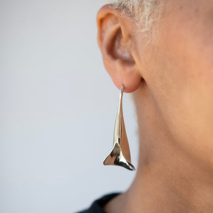 Silver Slim Calla Earrings