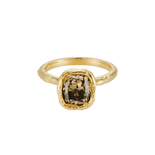 Ellis Mhairi Cameron - Gold ring with a smoky quartz stone on a white background