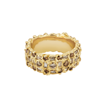 Ellis Mhairi Cameron - Gold ring with embedded stones on a white background