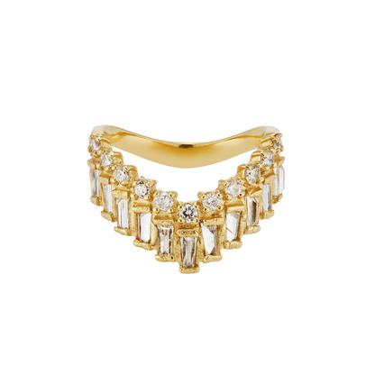 Ellis Mhairi Cameron - Gold ring with diamond accents on a white background