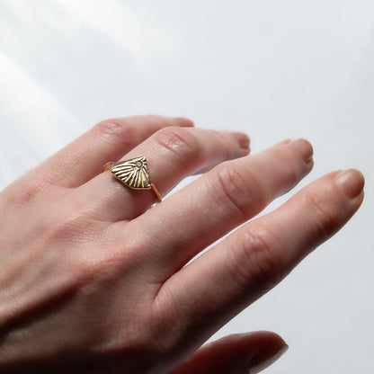 Star Pyramid Ring