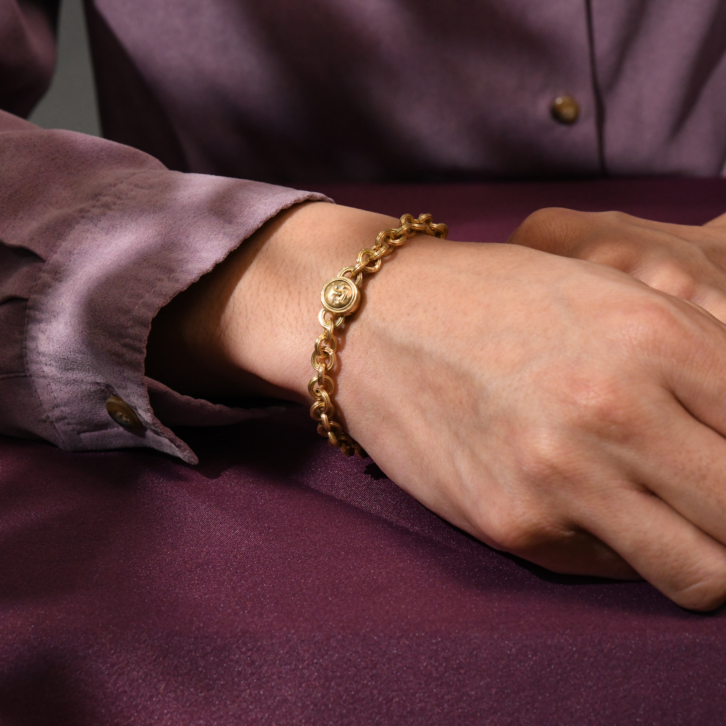 Fluted Wire Moon Chain Bracelet