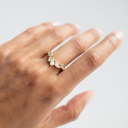 X Marquise Five Diamond V Shape Scatter Ring