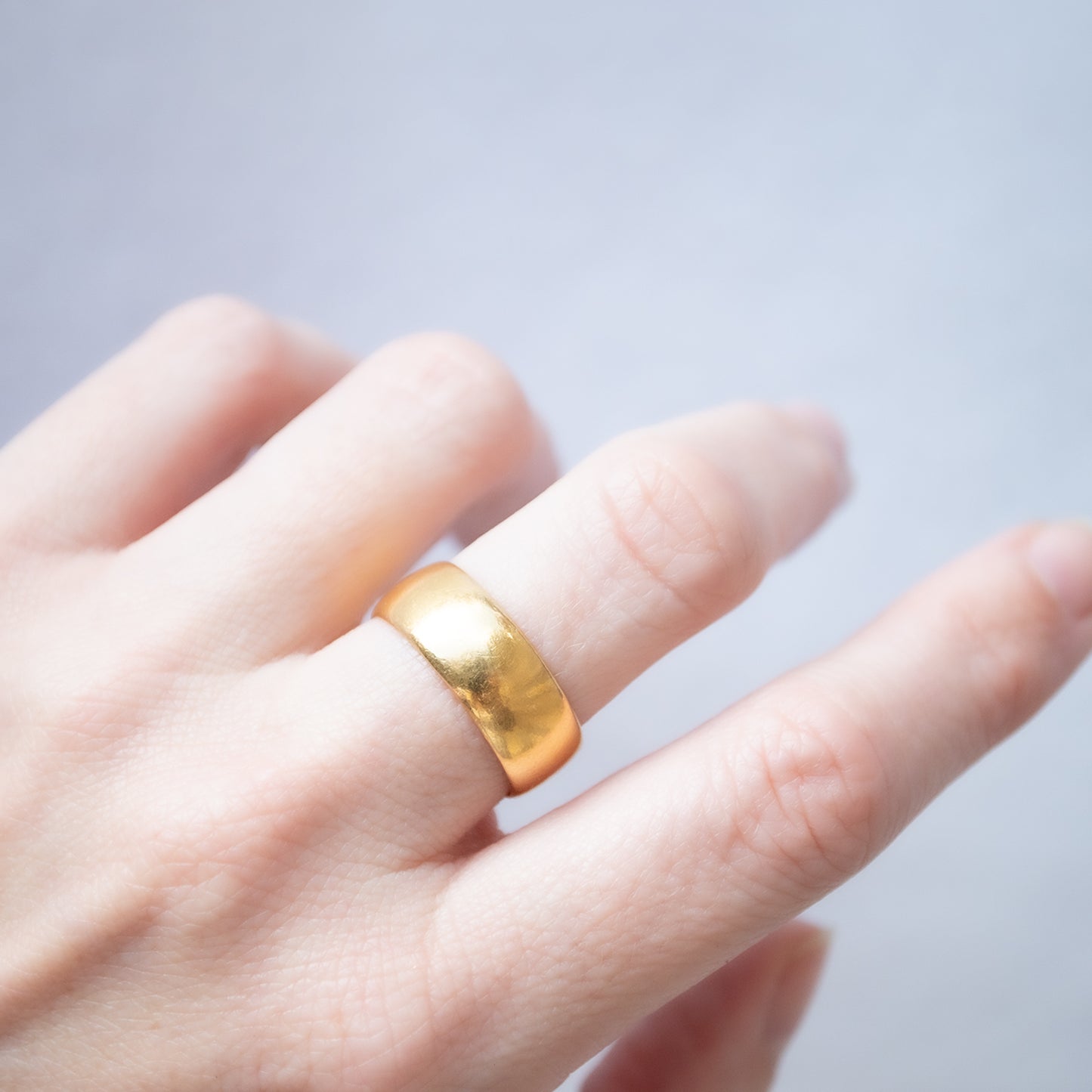 Wide Gold Shire Band