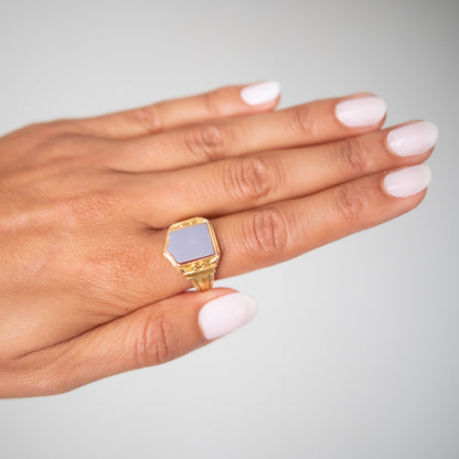 Agate Shield Signet Ring