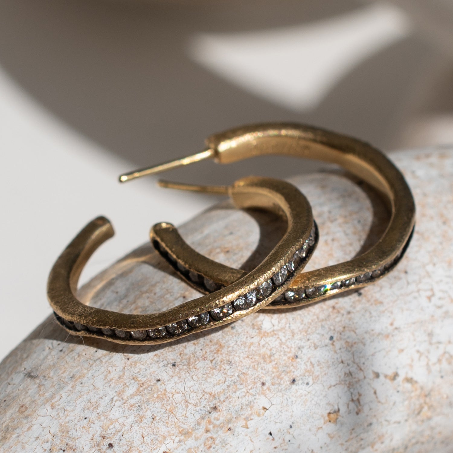 An unusual Diamond signet ring