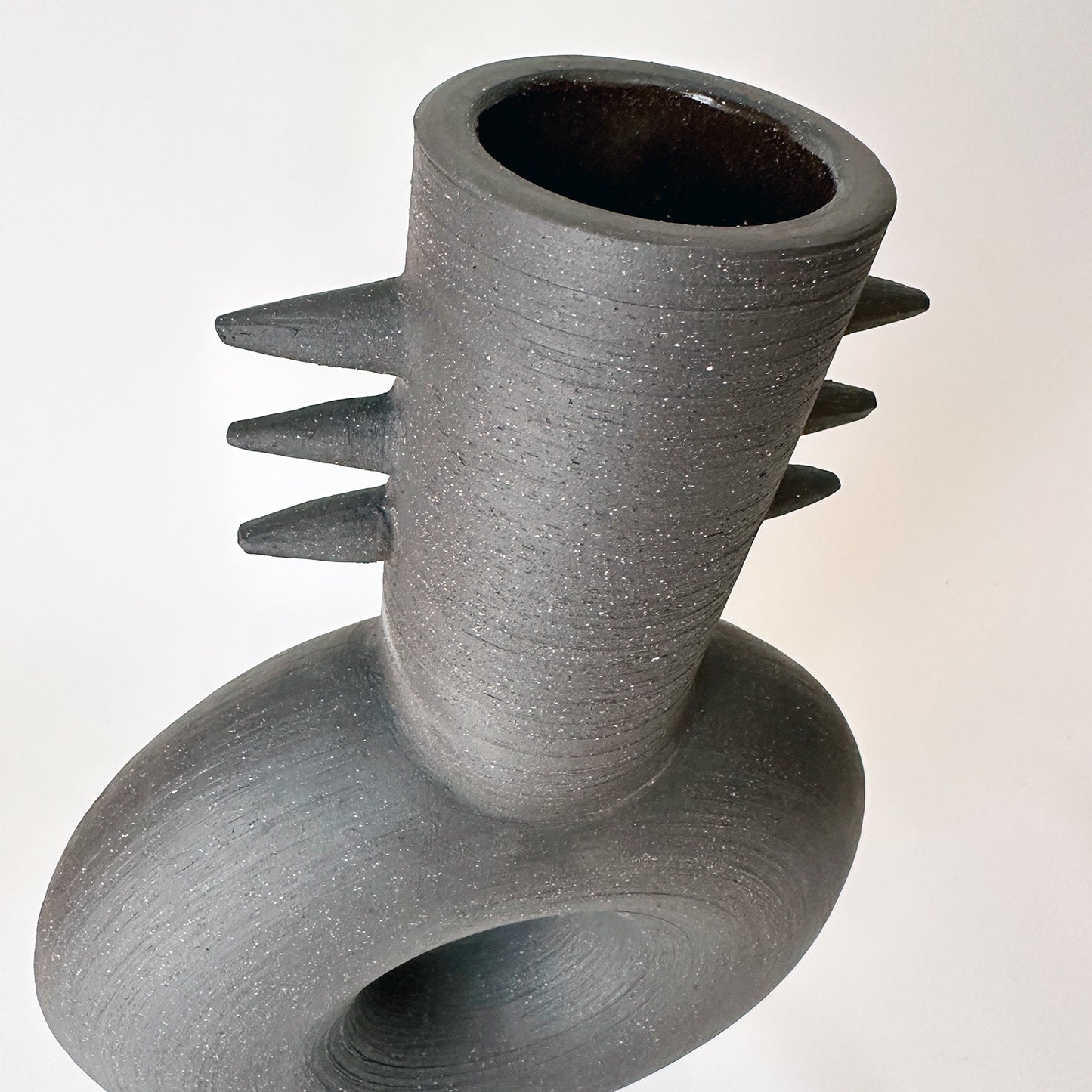 Theia Vessel with Spikes
