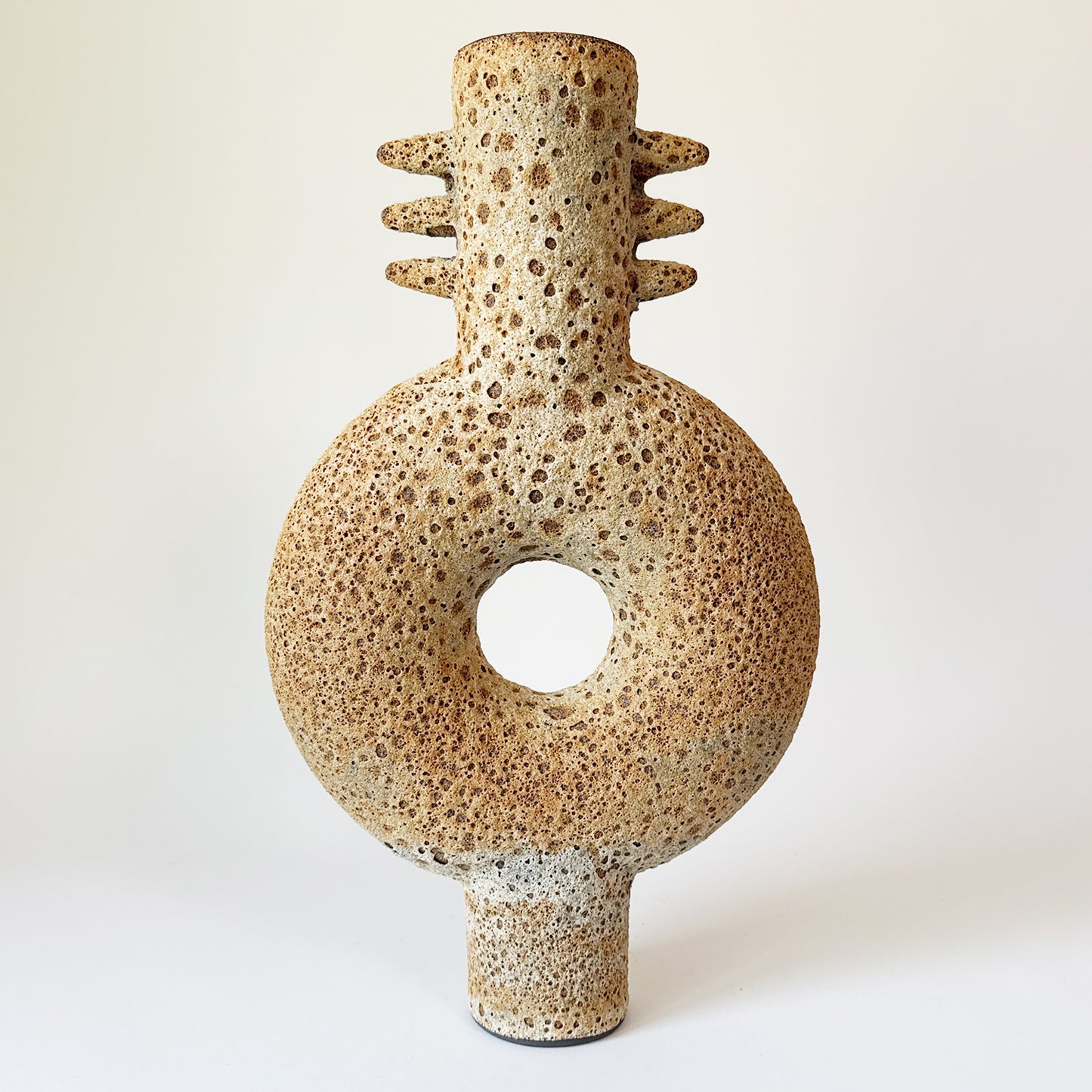 Theia Vessel with Spikes