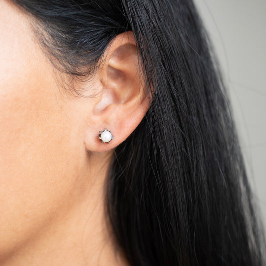 White Pearl Stingray Studs