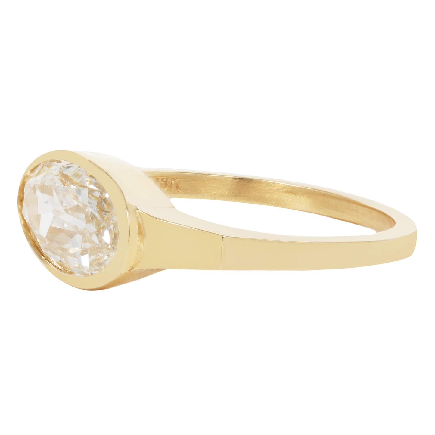 Bright Ellipse Diamond Ring