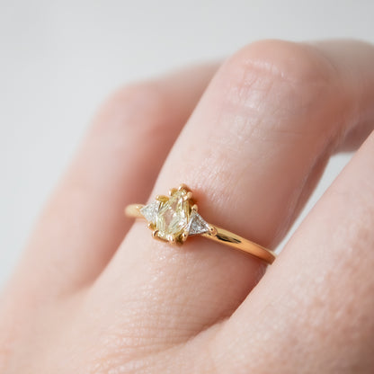 Buttercup Three Diamond Ring