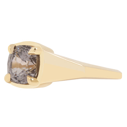 Lauren Wolf - Gold ring with a spinel on a white background