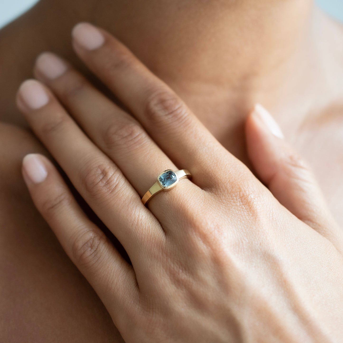 Ocean Blue Sapphire Mojave Ring