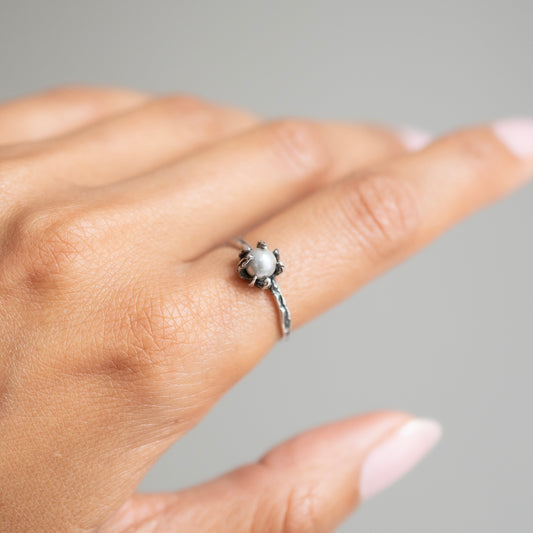 Silver Stingray Akoya Pearl Ring