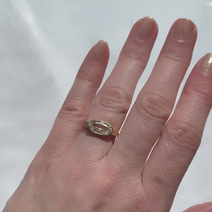 Bright Ellipse Diamond Ring
