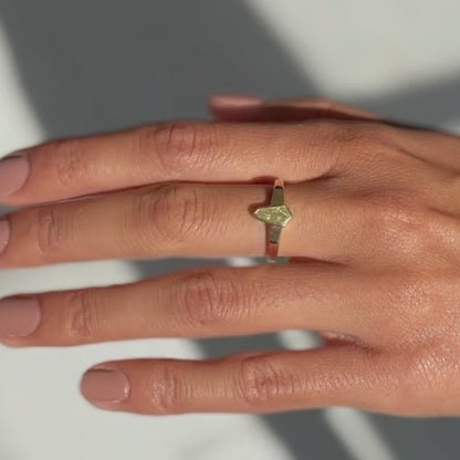 Light Beam Diamond Ring