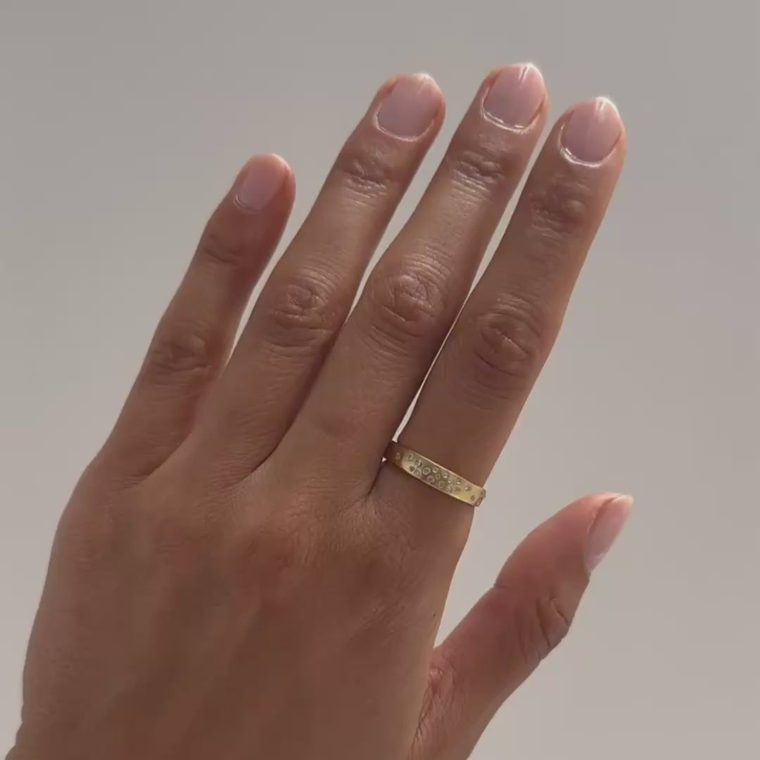 Satomi Kawakita Wide White Diamond Starry Night Band – ESQUELETO