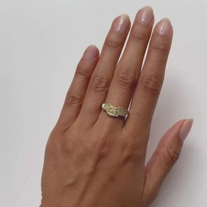 LXI Gray Diamond V Shape Scatter Ring