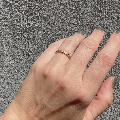 Inverted Diamond Baguette Band