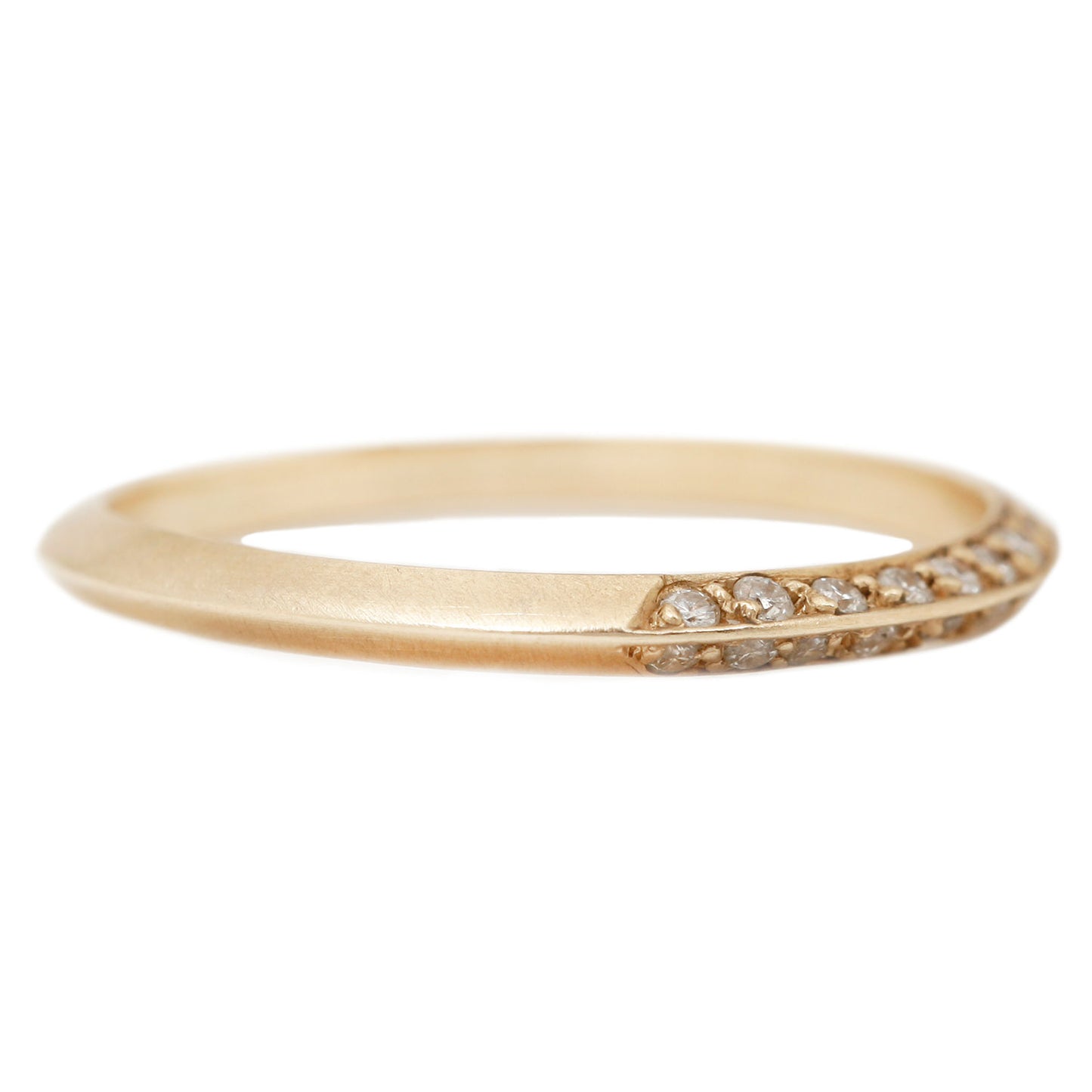 Pavé Knife Edge Band