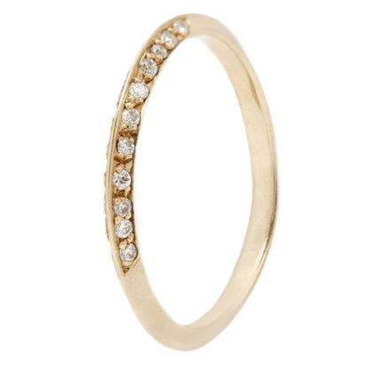 Pavé Knife Edge Band