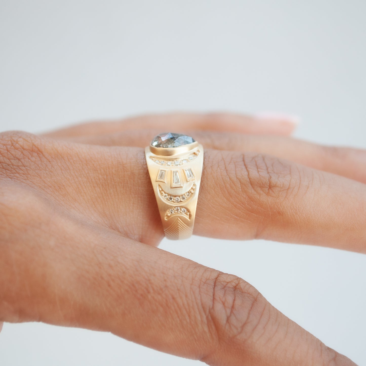 Diamond Deco Beam Ring