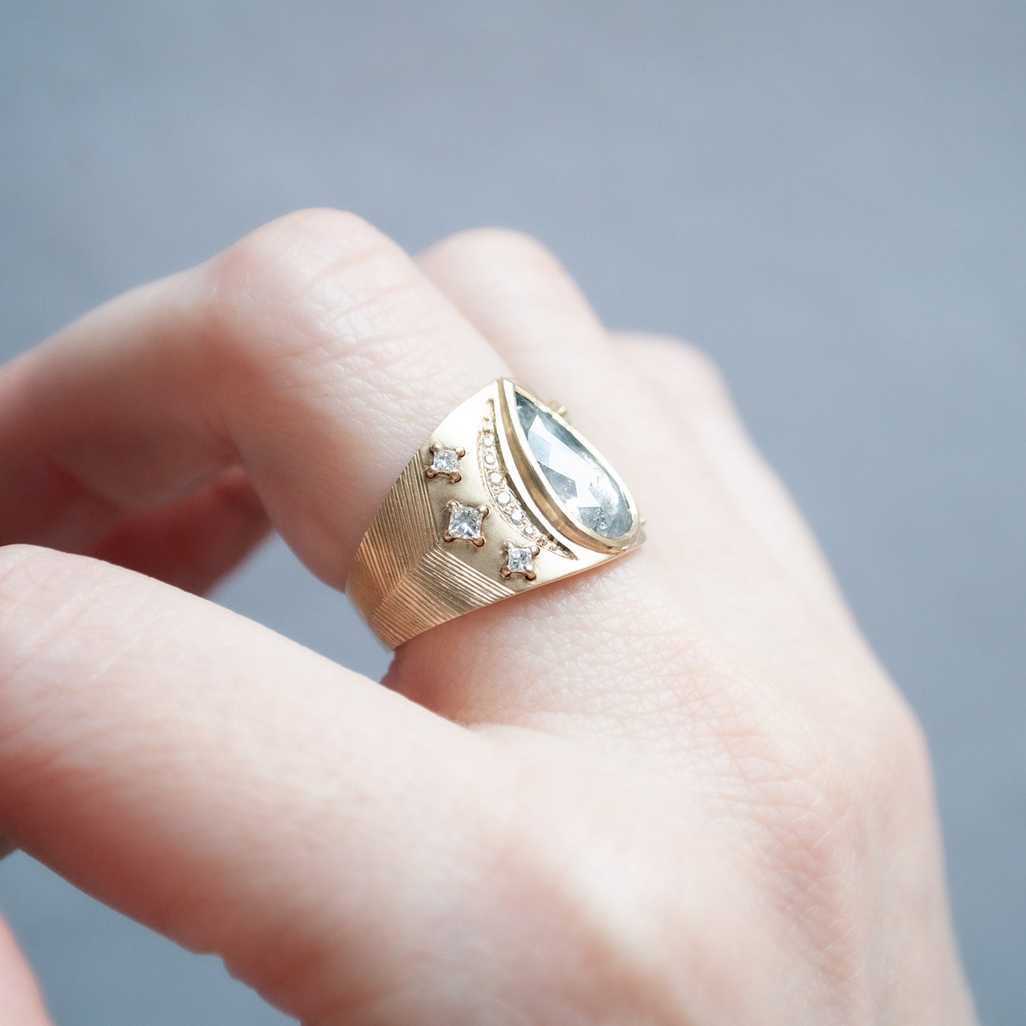 Grand Diamond Vega Ring