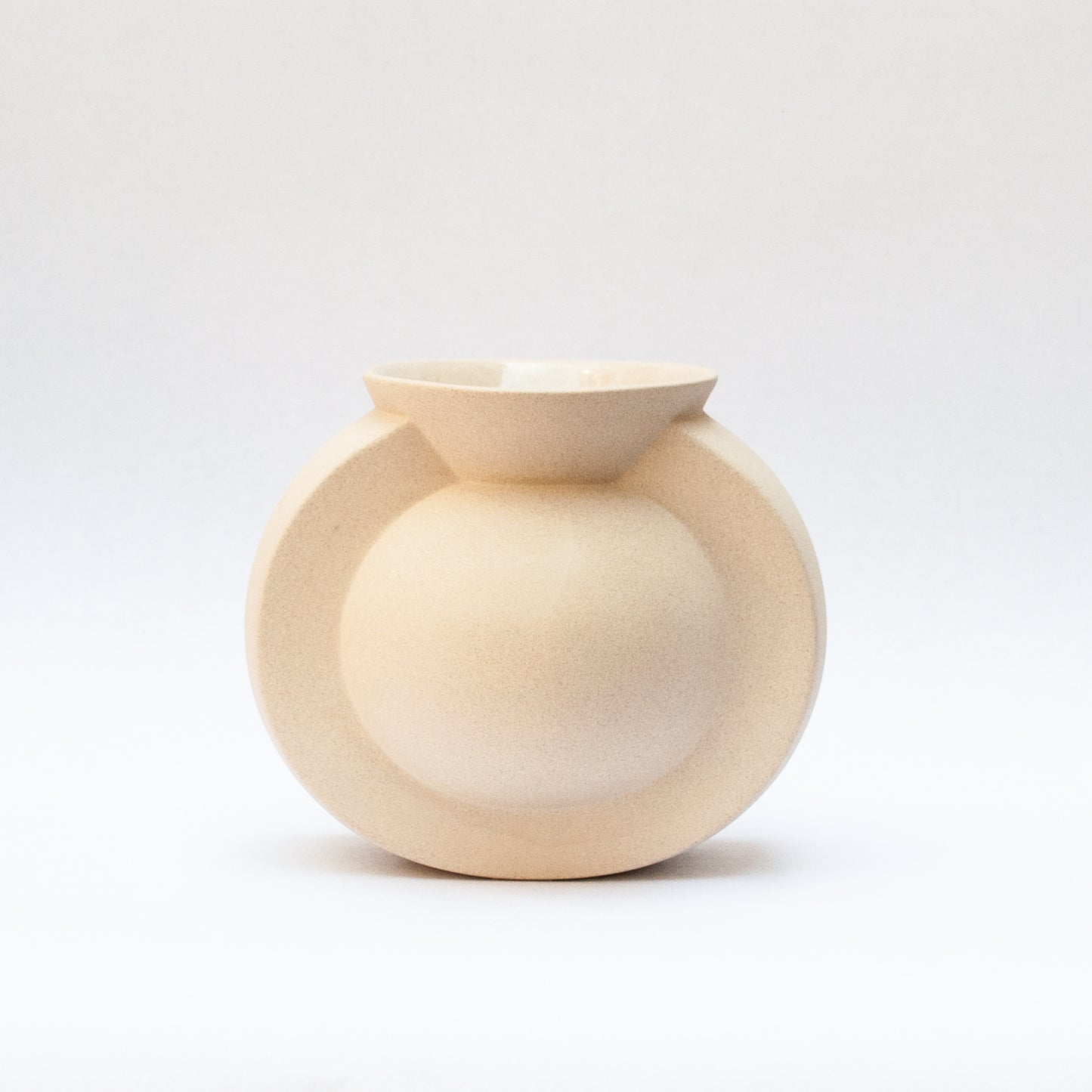 Rhea Vase