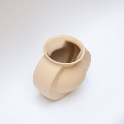 Rhea Vase