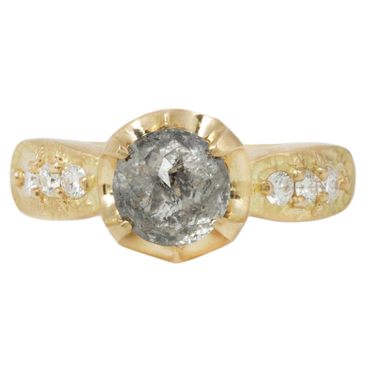 Gradiva Diamond Ring