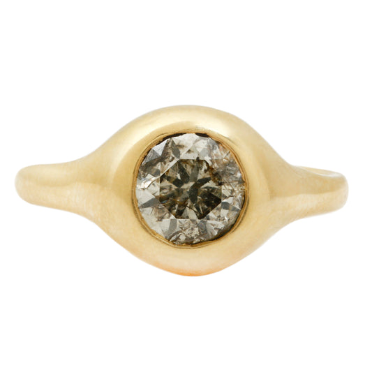 Round Diamond Swell Ring